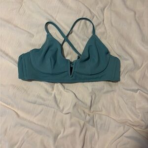 Ribbed aqua bikini top 34B